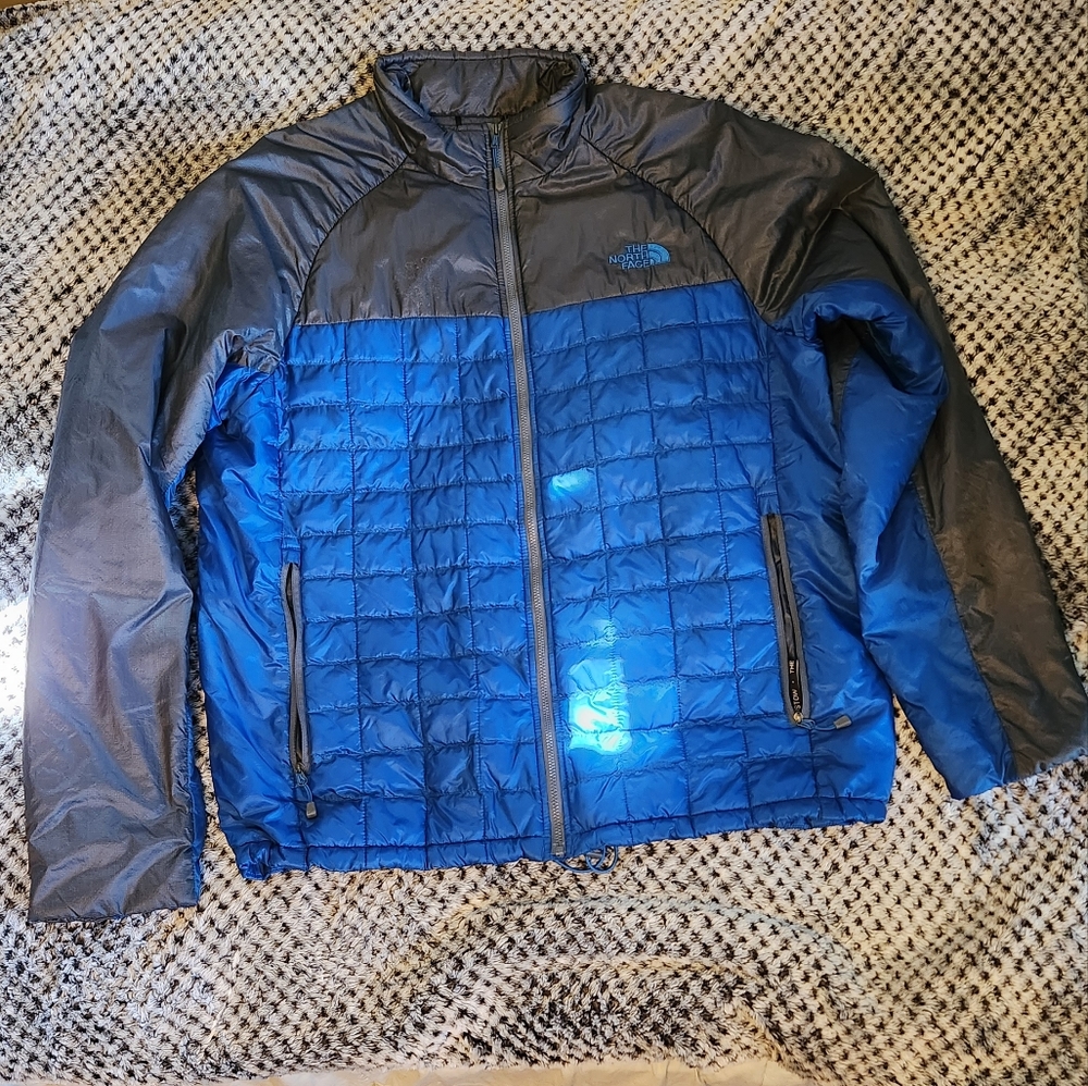 The North Face Men's Large Blue & Gray Jacket